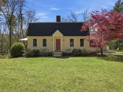 571 W Pelham Rd