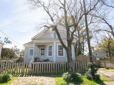 1005 Selma St