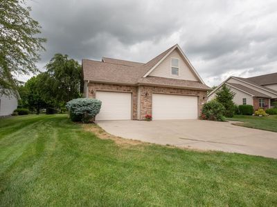 782 N Commodores Ln