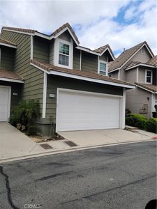 3242 Hilltop Dr