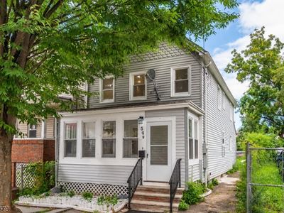 549 Beach St