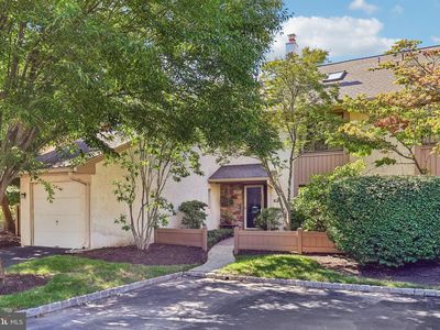 68 High Gate Ln