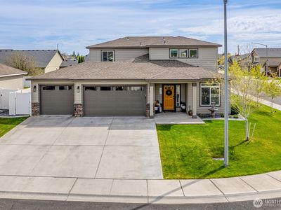 606 8th Avenue NE