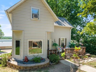 113 3rd St SE