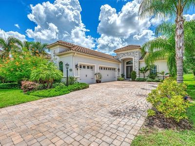 15520 Castle Park Ter