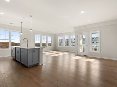 8 Peters Farm Way #206
