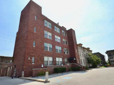 2105 N Meridian St Unit 202