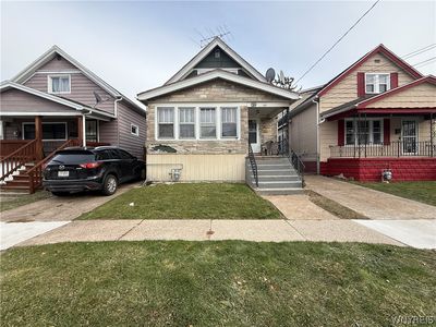 139 Freund St