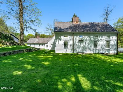640 Round Hill Rd