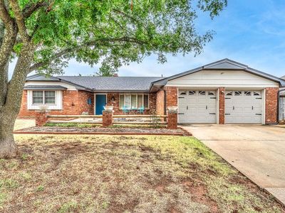 8813 Lakeaire Dr