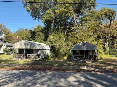 124 W College A & B Ave