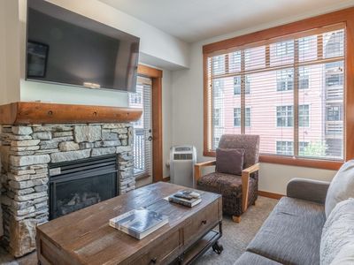 6201 Minaret Rd #2306