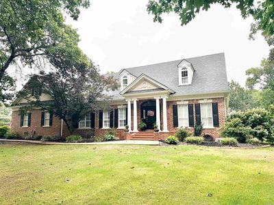 3215 Majestic Cir