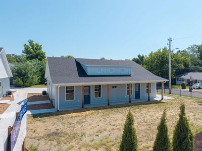 600 N Providence Rd #100