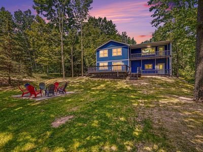 3768 Pine Tree Dr