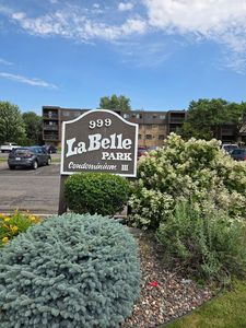 999 41st Ave NE APT 307