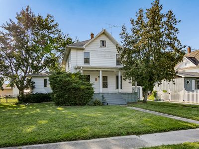 180 Center St