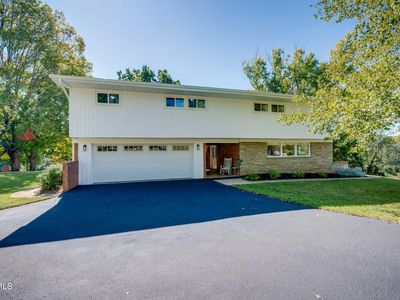 4517 Chickasaw Rd