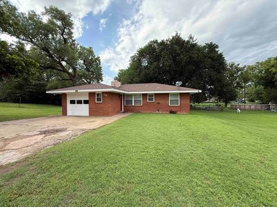 406 W Cherry Ave