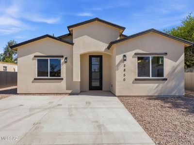 2850 W Carnauba St