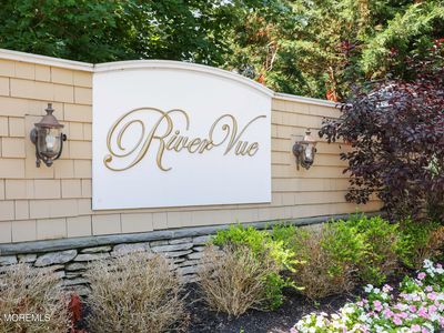 302 River Mist Way