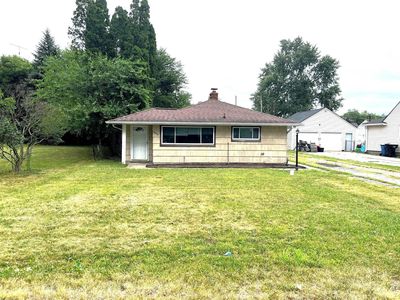 54690 Maple Lane Ave