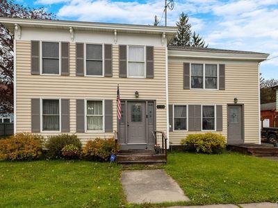 2103 Main St