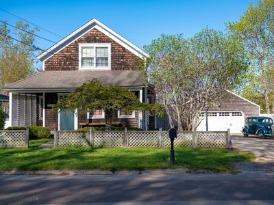 137 Bay St