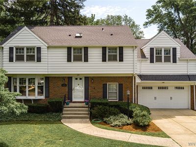 24 Huxley Dr