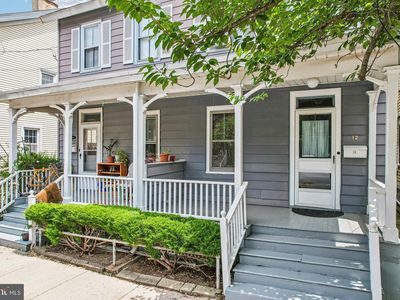 12 Charlton St