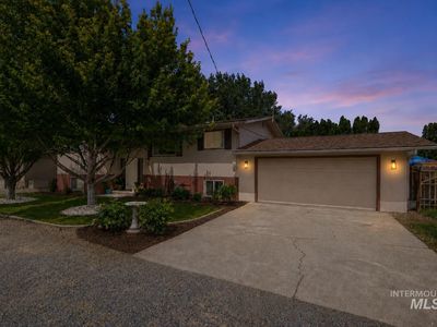 2390 Rolling Hills Dr