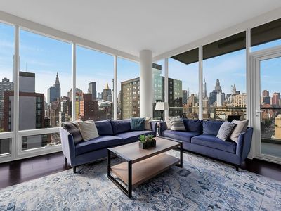 300 E 23rd St APT 19B