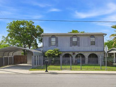 1366 W VILLARET BLVD