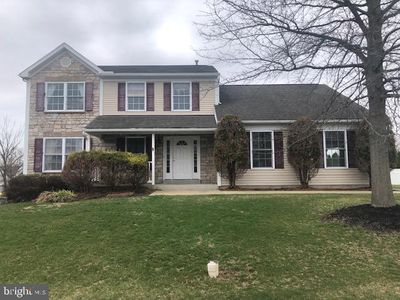 4985 Thornbury Cir