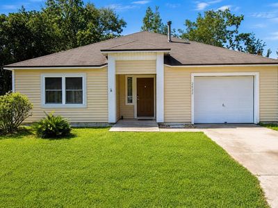 2523 NW 38 PLACE