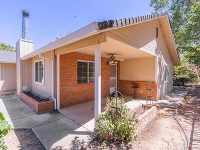 23353 Hamilton Ave