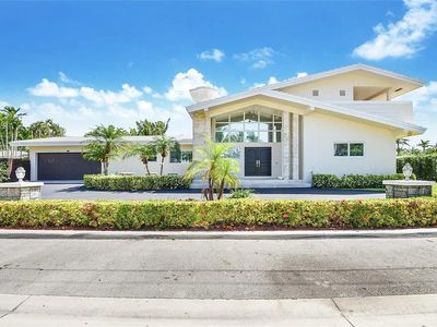 9825 Broadview Ter