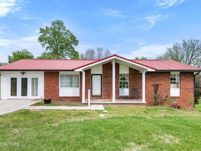 311 Thelma Cir