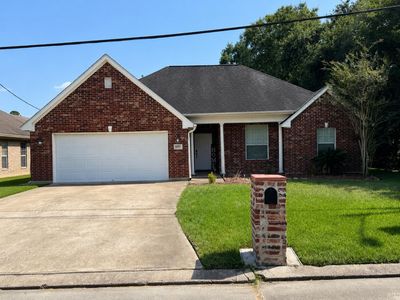 9195 Oak Pointe