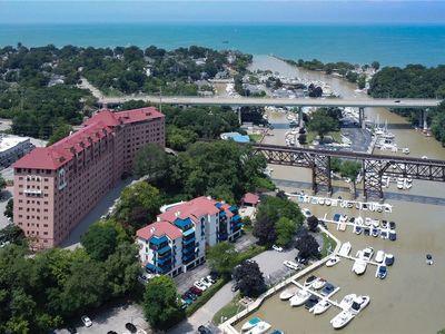 19000 Lake Rd APT 2315