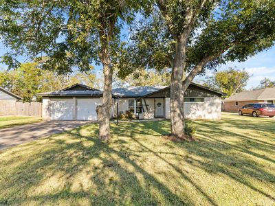 106 Southern Oaks Dr