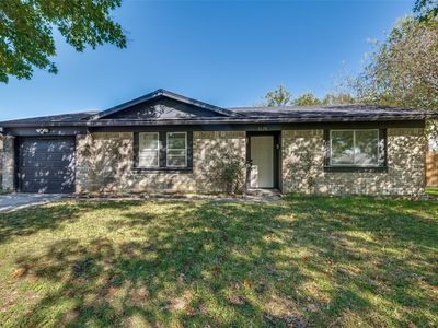 1820 Emerald Dr