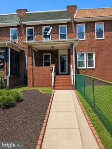 3706 Brooklyn Ave
