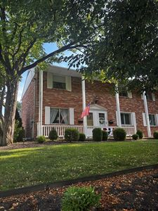 301 W Walnut St