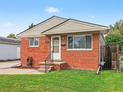 Property at 25151 Pearl St, Roseville, MI