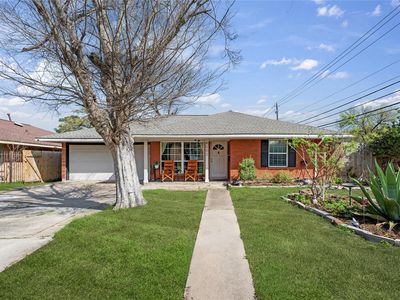4002 Cheena Dr