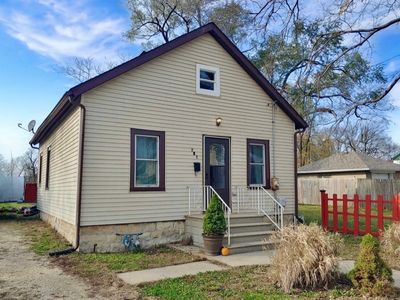 727 Elmer St