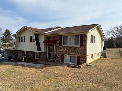 231 Pine Laurel Cir