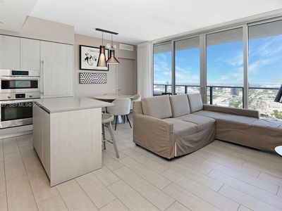 4010 S Ocean Dr #T4004