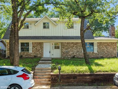 2421 Mercedes Rd